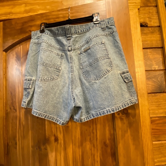 Lee Riveted Shorts - Picture 2 of 7